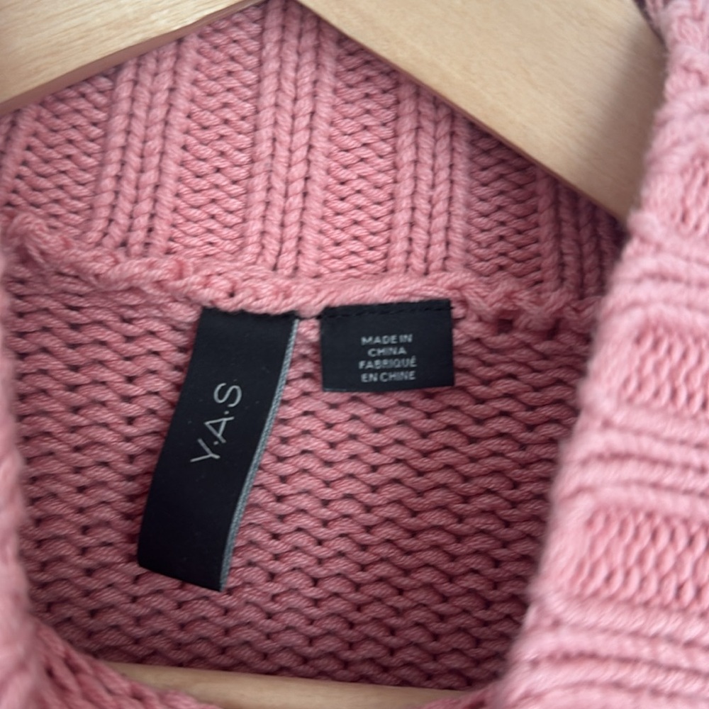 Pink Ruffled Sleeve Sweater - Picture 2 of 3